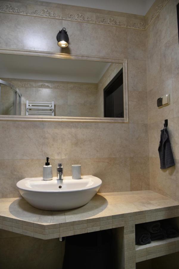 Apartament Jantar Z Ogrodem Kolobrzeg Ngoại thất bức ảnh