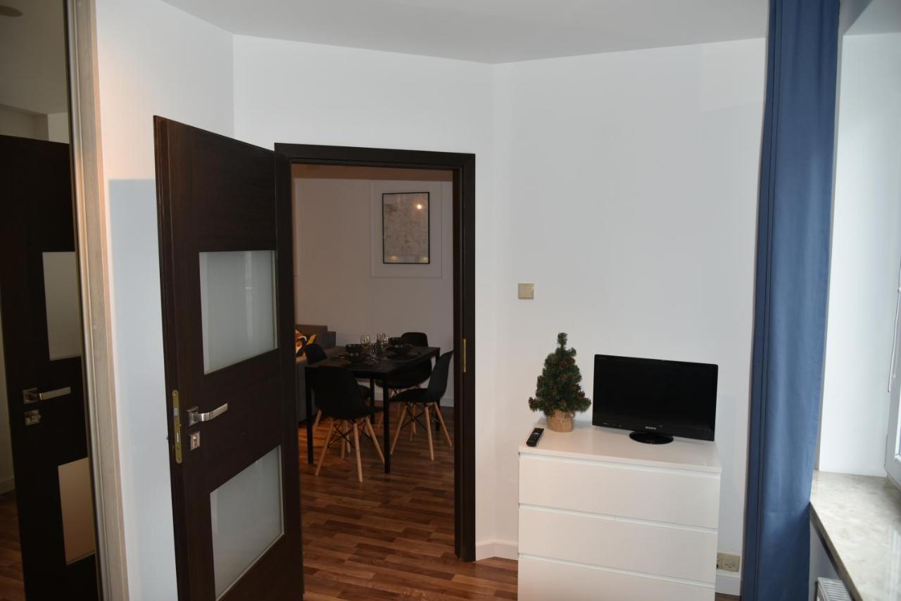 Apartament Jantar Z Ogrodem Kolobrzeg Ngoại thất bức ảnh
